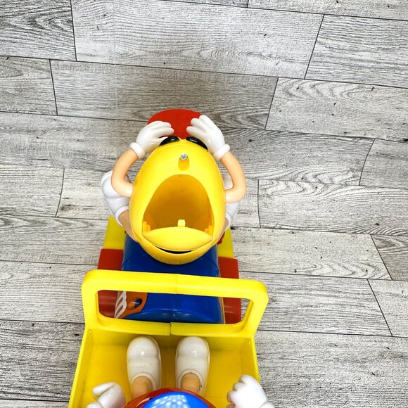 M&M Candies Train Engine Candy Dispenser w/Light & Sound - Picture 2 of 9